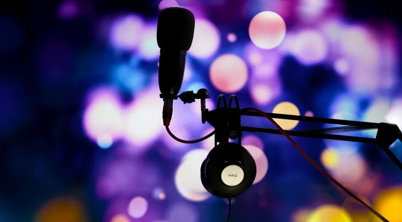 Empty Mics and Full Airwaves: Radio's Quiet Struggle to Find Its Next Great Voice