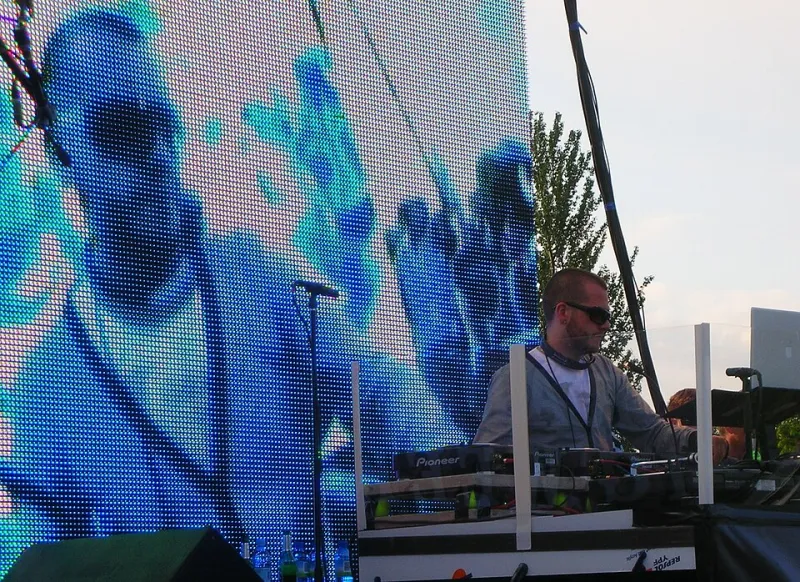Nobody Saw That Coming: The Magic of Live Radio in a World That Thinks It Knows You